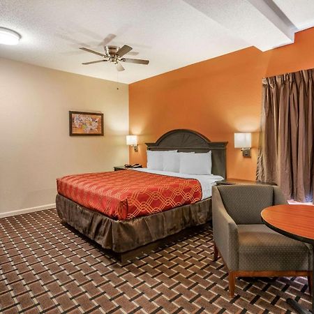 Econo Lodge Inn & Suites Granite City Εξωτερικό φωτογραφία
