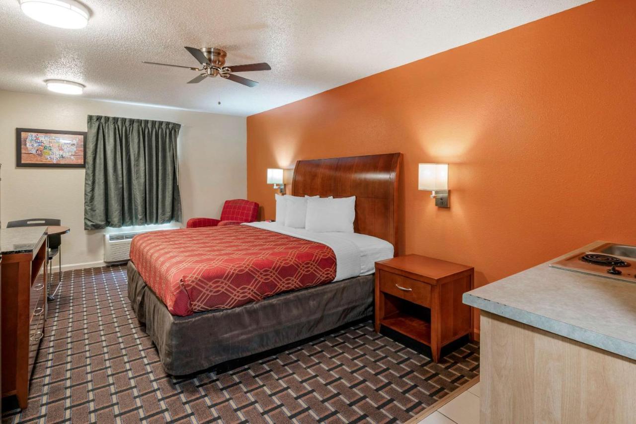 Econo Lodge Inn & Suites Granite City Εξωτερικό φωτογραφία