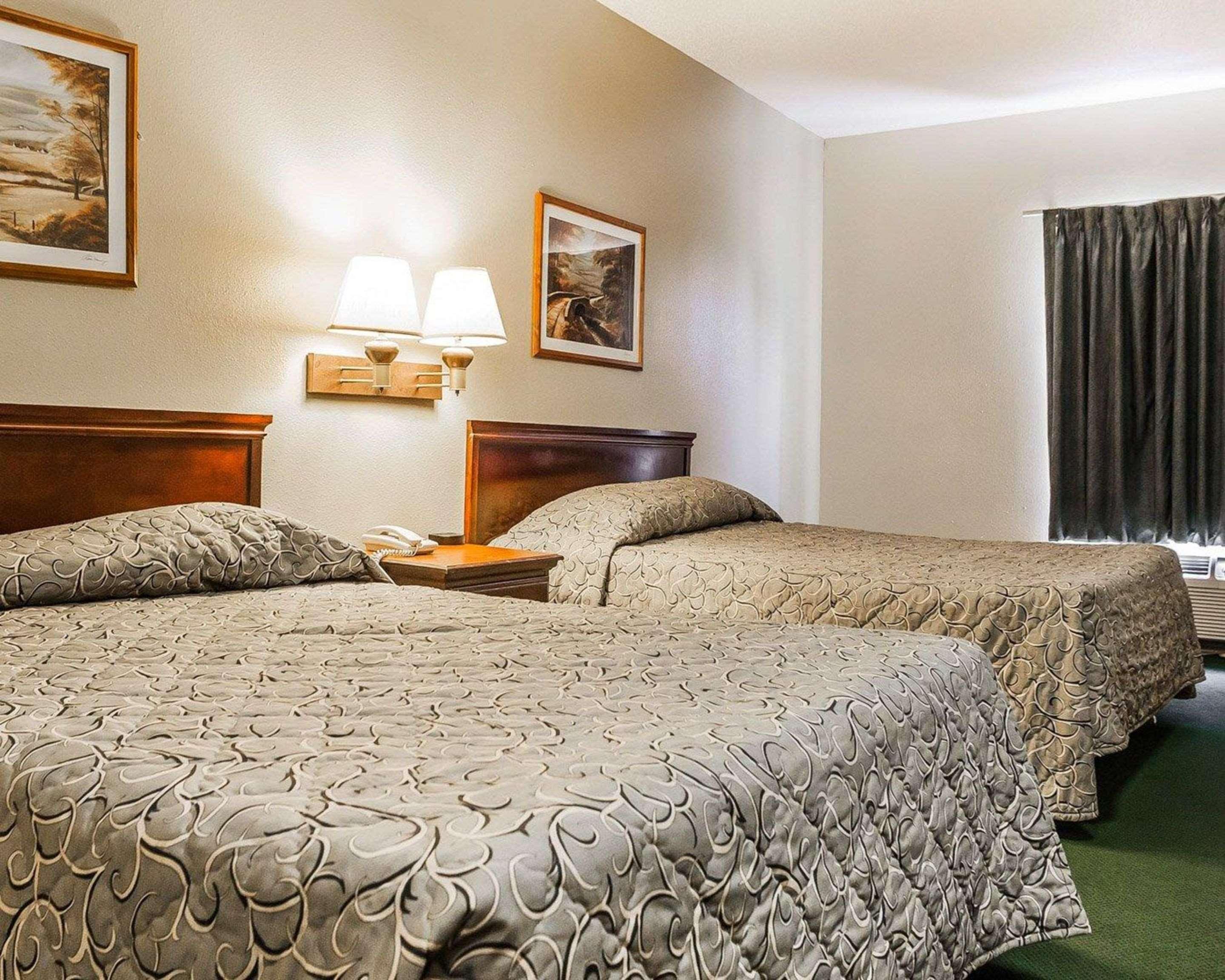 Econo Lodge Inn & Suites Granite City Εξωτερικό φωτογραφία