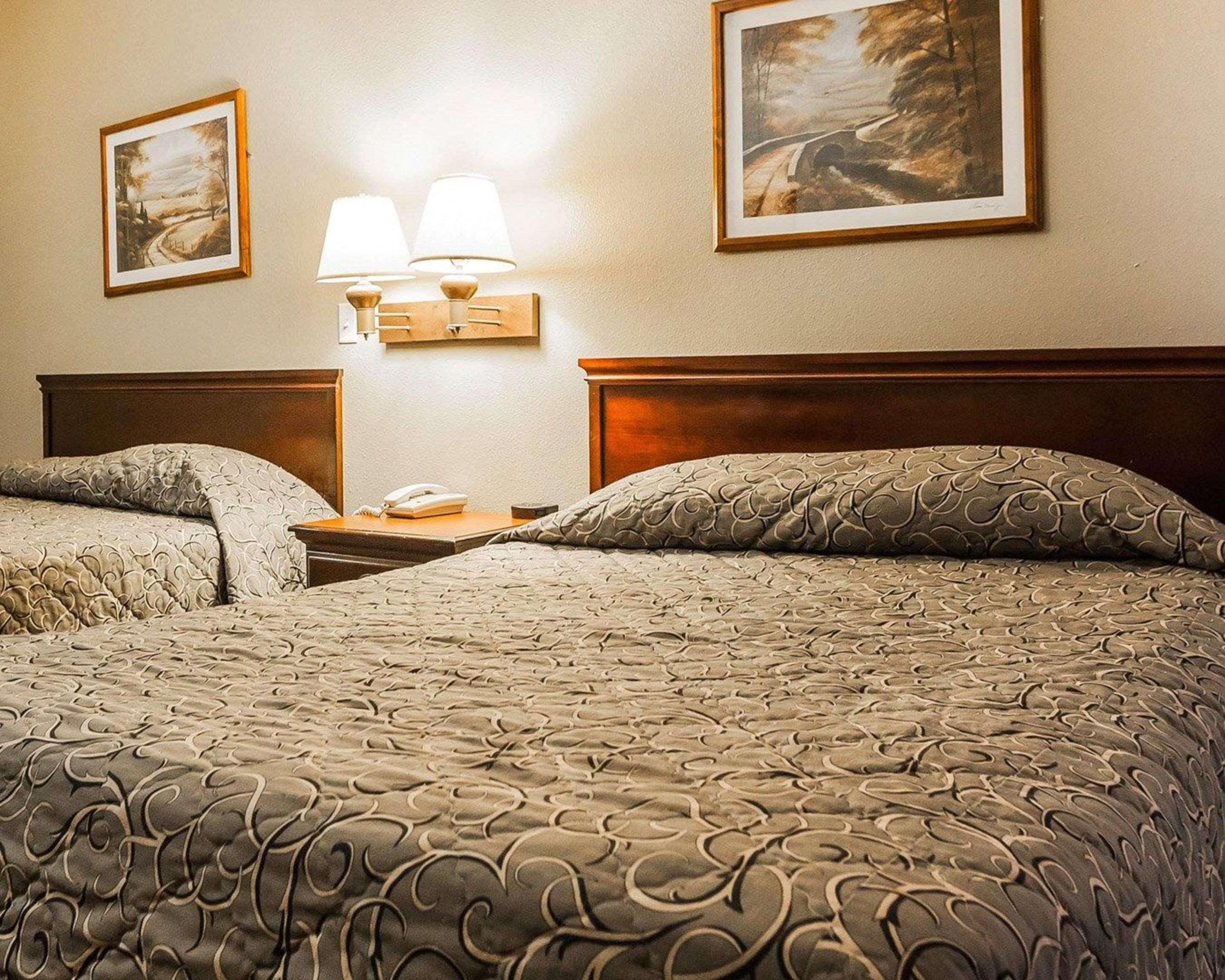 Econo Lodge Inn & Suites Granite City Εξωτερικό φωτογραφία