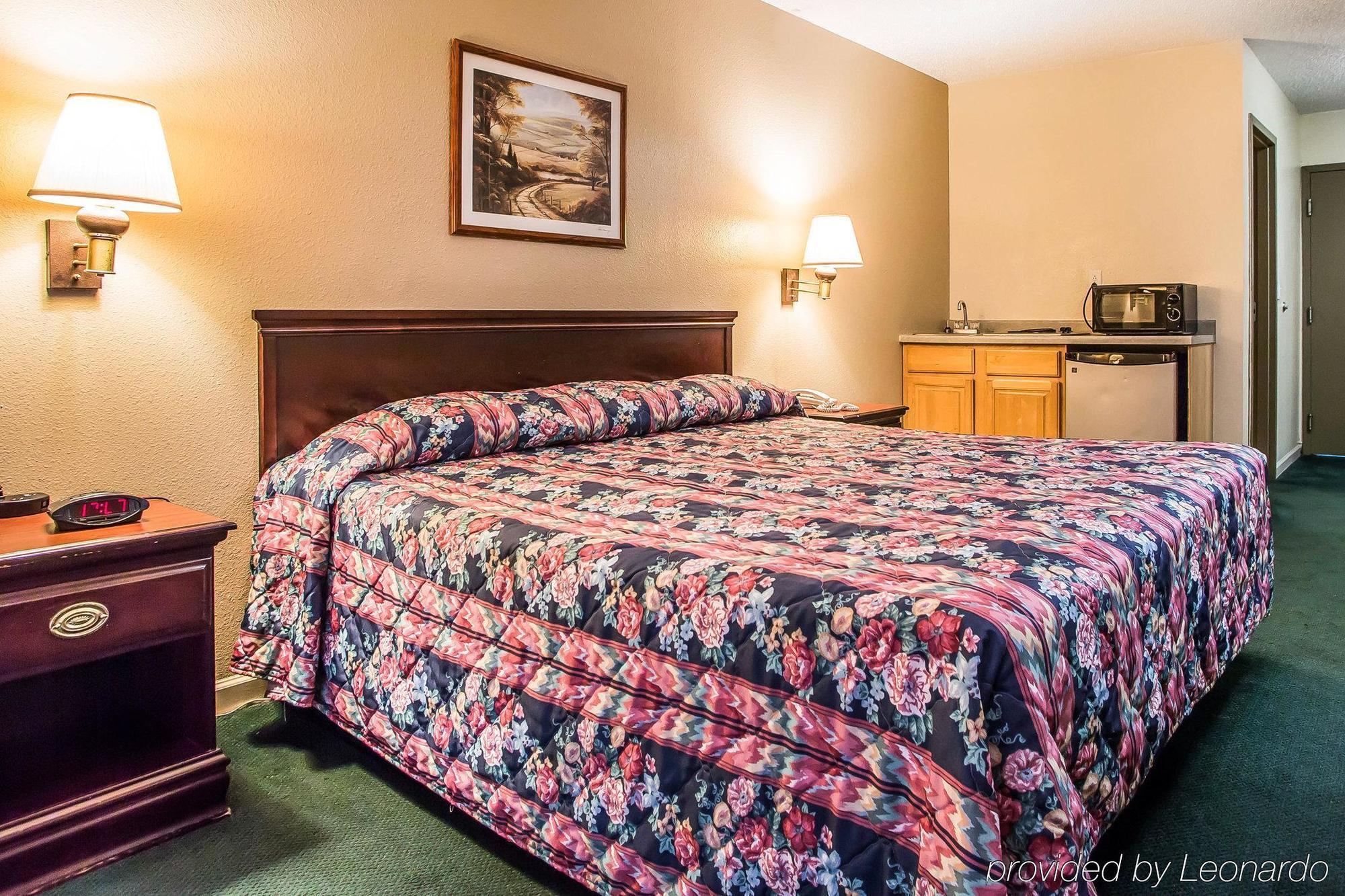 Econo Lodge Inn & Suites Granite City Εξωτερικό φωτογραφία